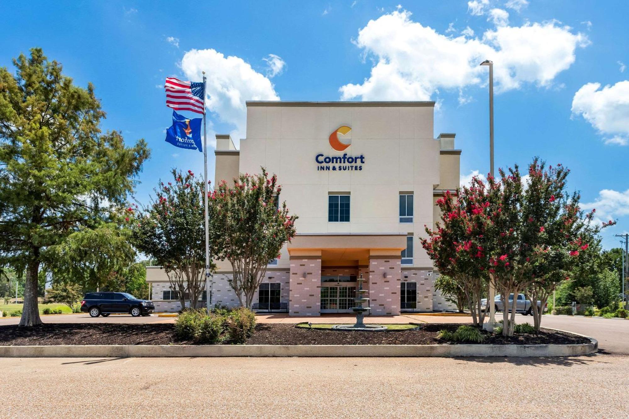 Comfort Inn & Suites Grenada Exterior foto