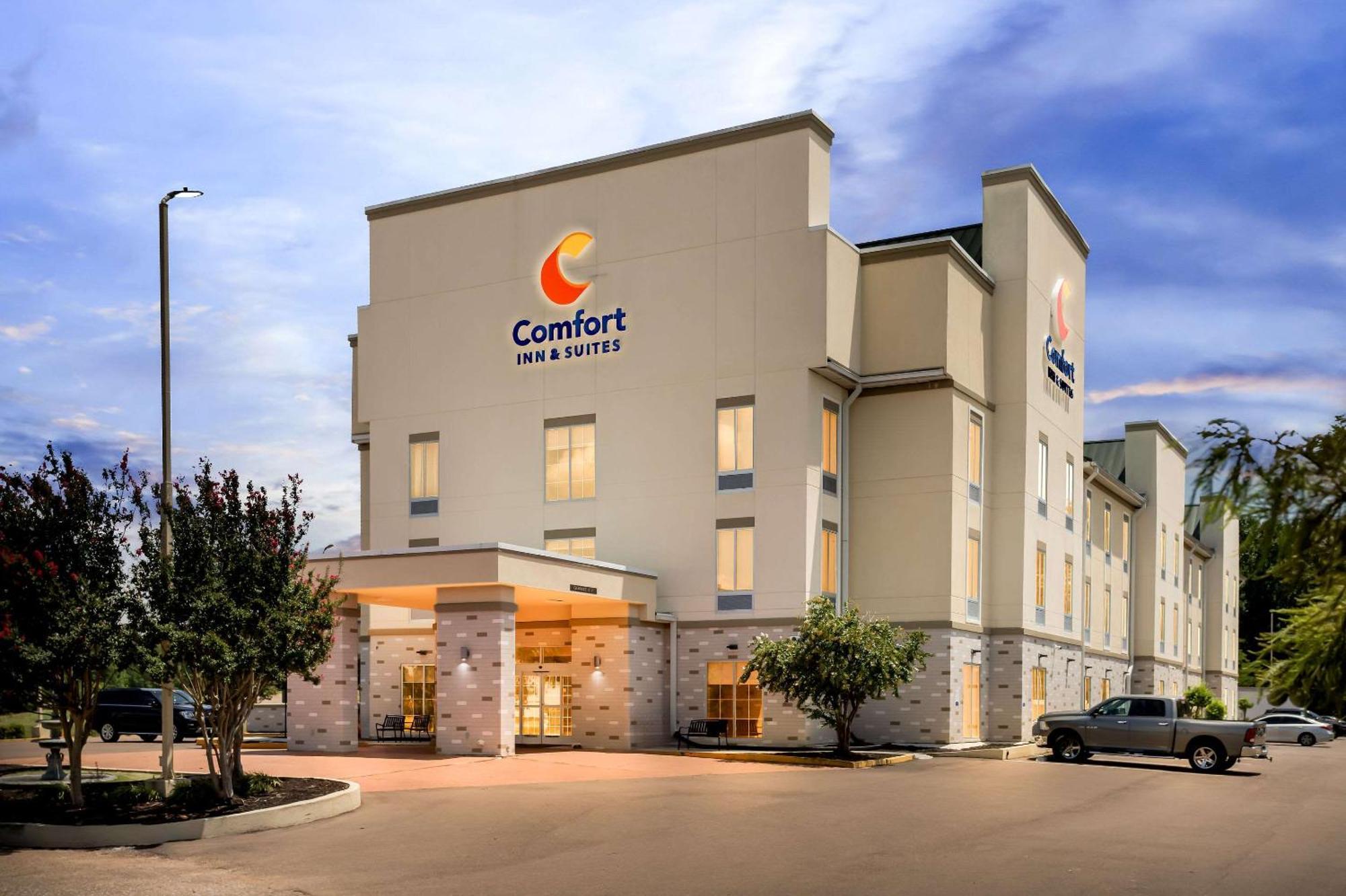 Comfort Inn & Suites Grenada Exterior foto