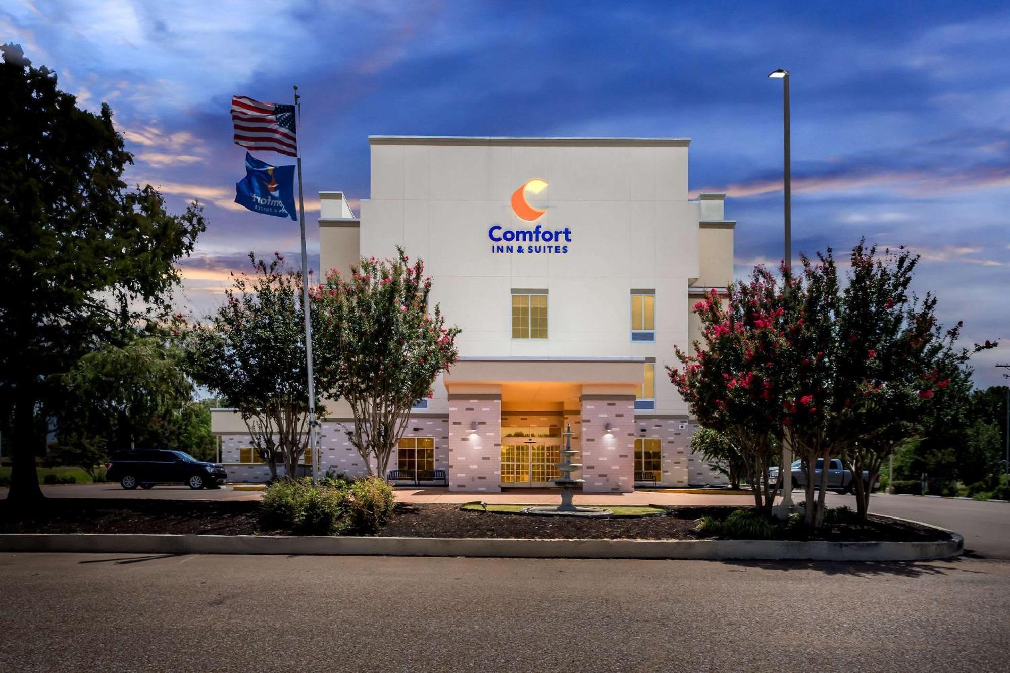 Comfort Inn & Suites Grenada Exterior foto