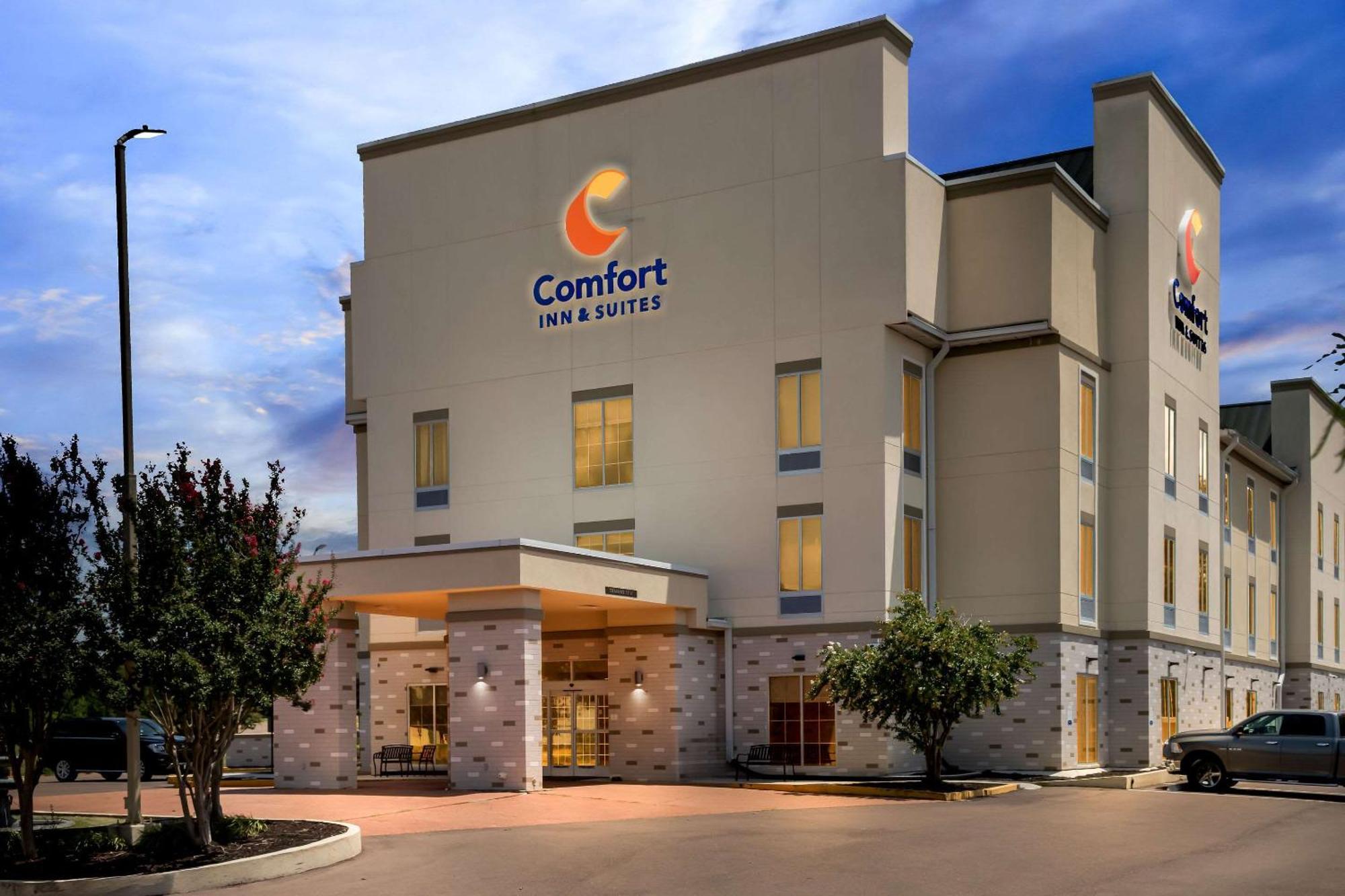 Comfort Inn & Suites Grenada Exterior foto